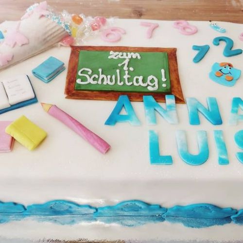 torte-zum-schulanfang-10-20200831-1702341256CAA72C34-9C2D-BDEB-7328-B8FDFD78512E.jpg