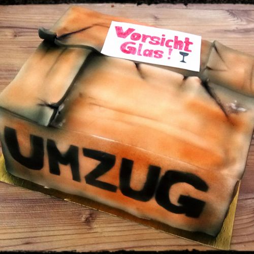 umzug-einzug-fondant-torte-1-20170910-178238256954C9FE02-5EA9-4FB7-5D4F-2D7B6DCBC787.jpg